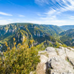 Panorama sur les Gorges du Tarn depuis le Point Sublime. Commune de Saint Georges de Lévejac